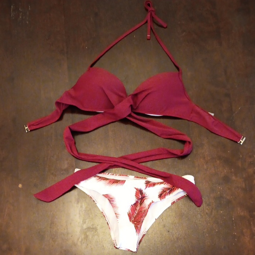 NEW Burgundy and White Feather Bikini Set